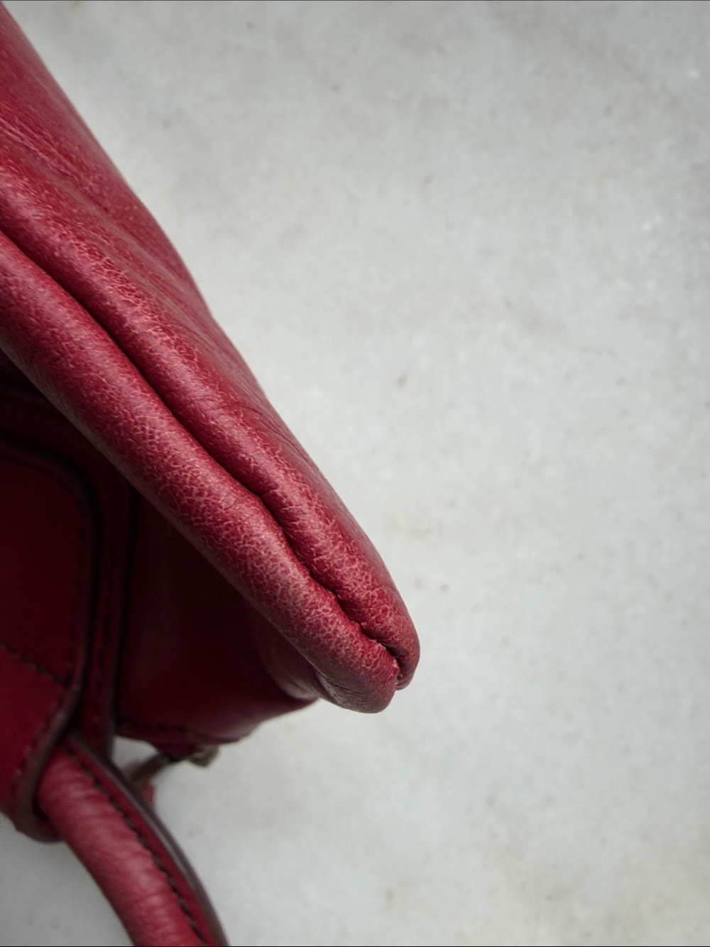 HOBO Sable Wristlet - Picture 6 of 12
